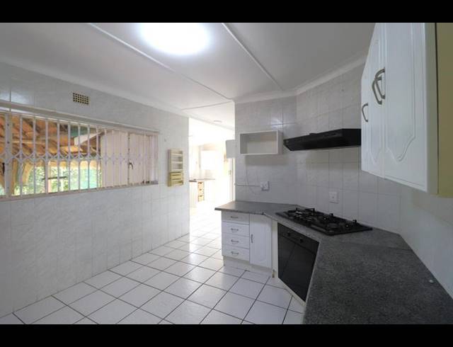 3 BEDROOM PROPERTY TO RENT IN FONTAINEBLEAU